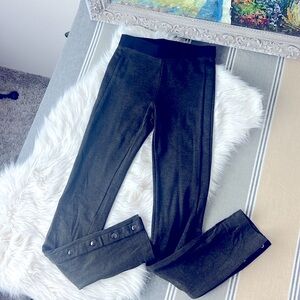 BCBGMAXAZRIA Pull-on Skinny  Dark Green Pants with snap buttons ankles Rayon XS